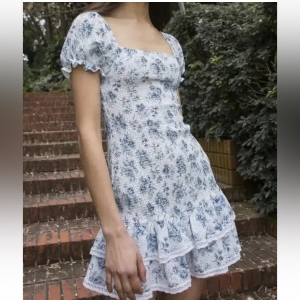 Maia Bergman Ada Mini dress. Blue floral. Size S